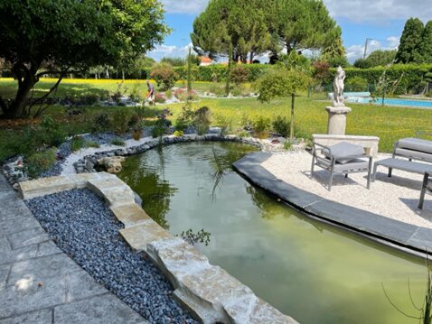 Aménagement d'un bassin et d'une terrasse en gravier par la SARL BERGER en Charente-Maritime