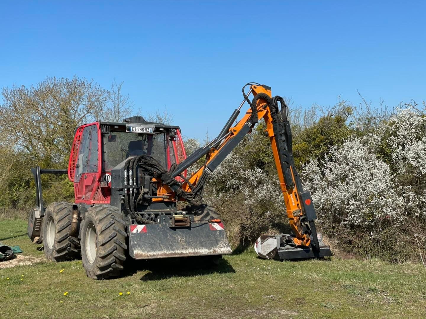 Broyage forestier et entretien de parcelle par la SARL BERGER en Charente-Maritime